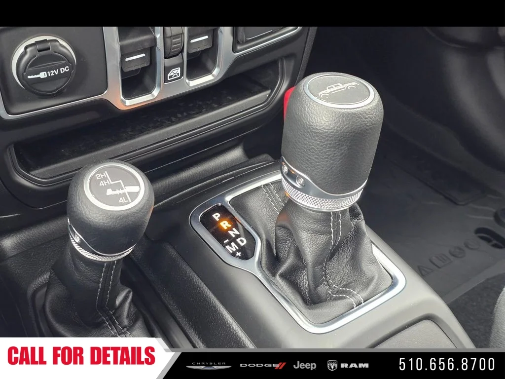 New 2026 Black Clear-Coat Exterior Paint Jeep Sport S image 20