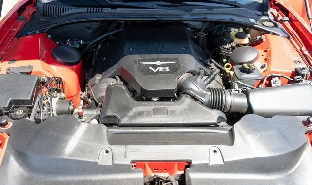 Used 2004 Red Ford Base image 43