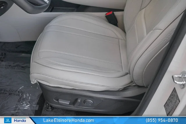 Used 2026 White Pearl Hyundai SEL image 16