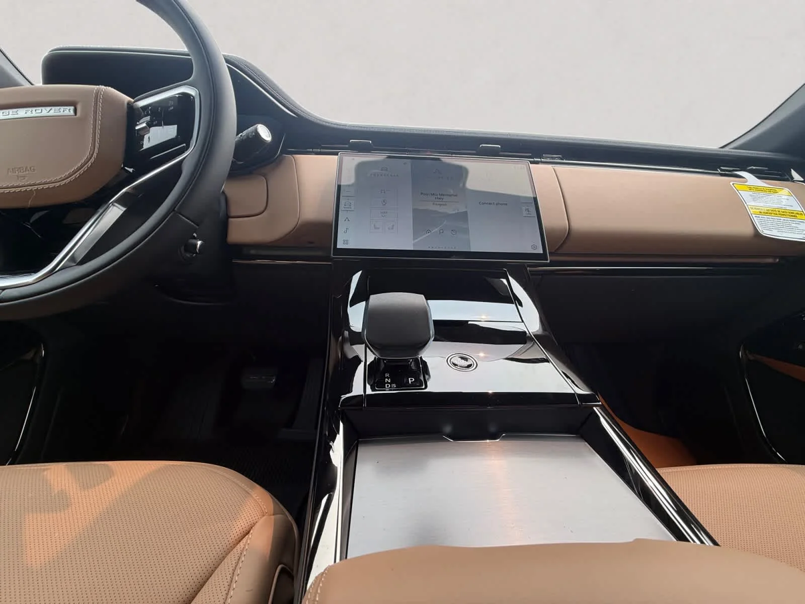 New 2026 Fuji White Land Rover SE image 11