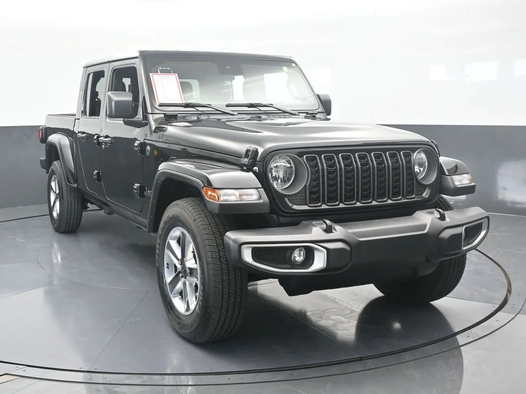 Used 2024 Black Clearcoat Jeep Sport S image 8