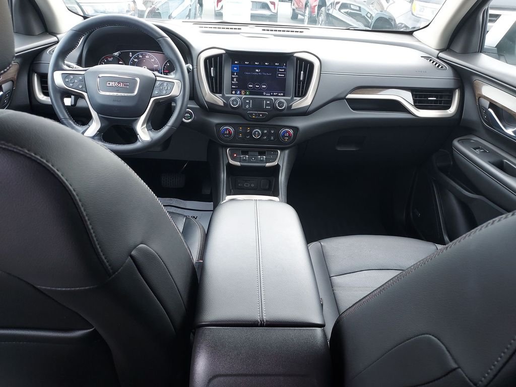 Used 2022 White GMC Denali image 10