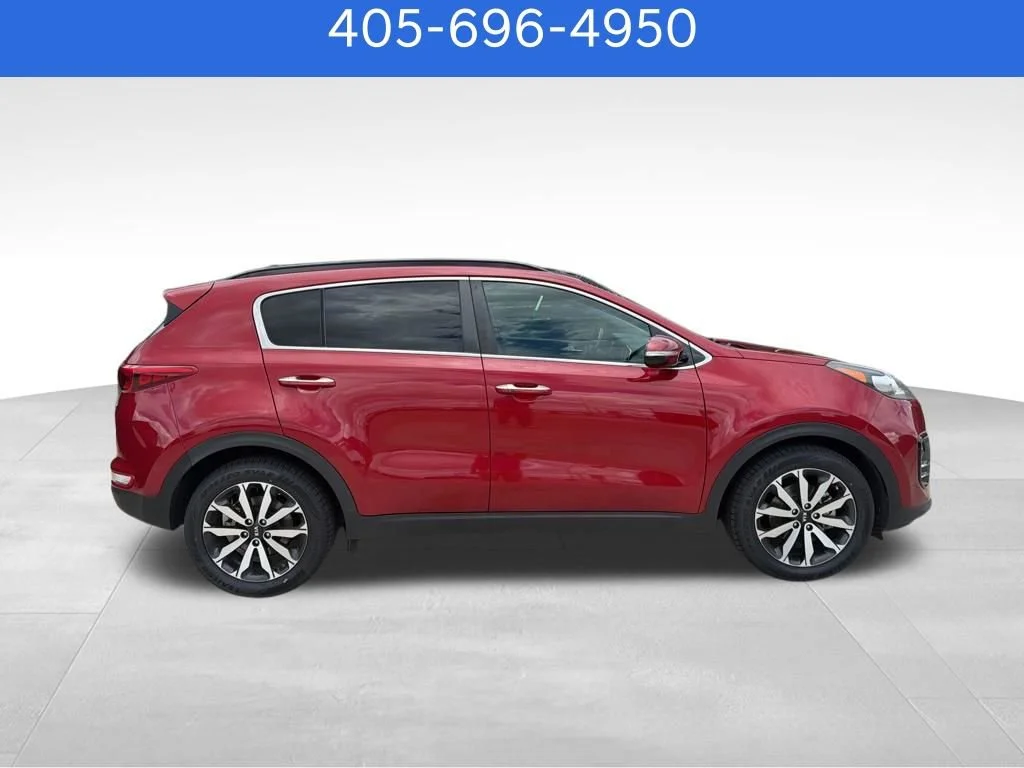 Pre-Owned 2019 Kia Sportage EX