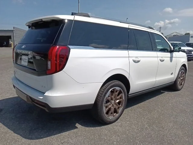 New 2027 Star White Metallic Tri-Coat Ford MAX King Ranch® image 3