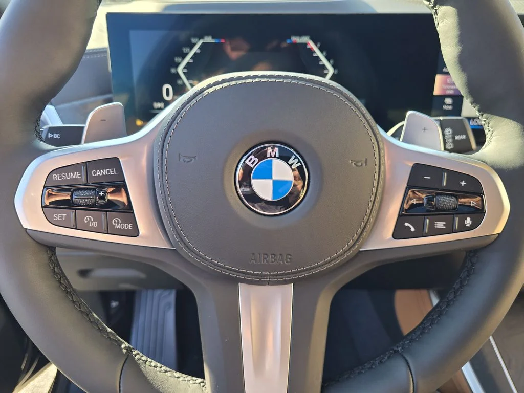 Used 2026 Black BMW sDrive40i image 17