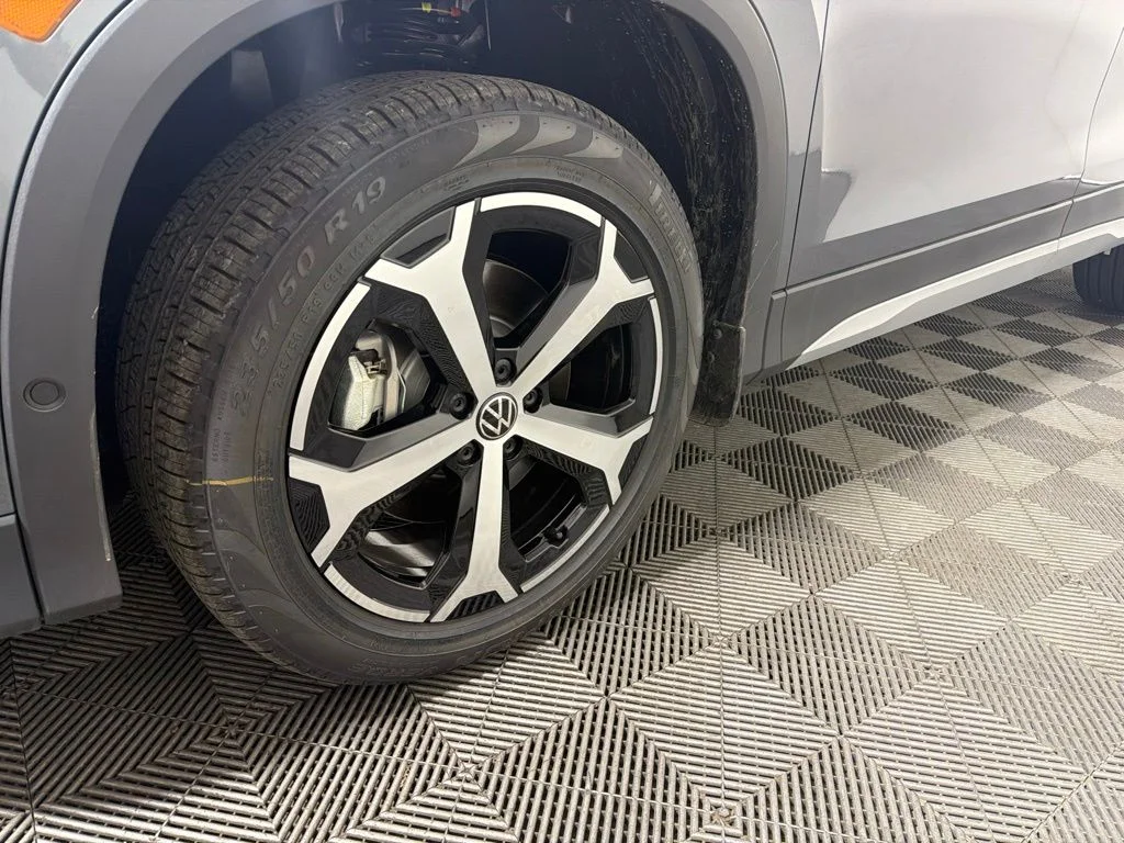 New 2026 Gray Volkswagen 2.0T SE image 26