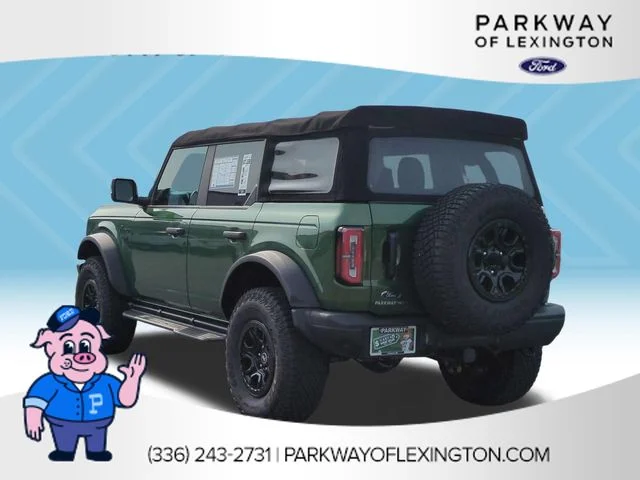 Used 2022 Green Ford Badlands image 3