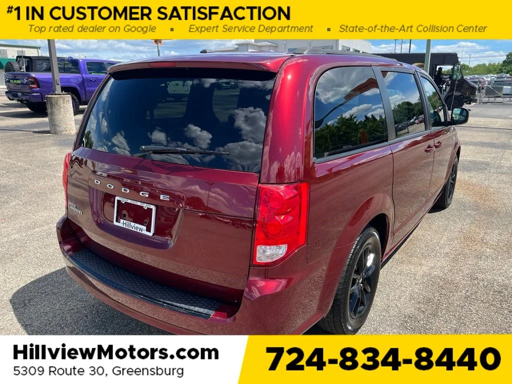 Used 2019 Red Dodge SE image 5