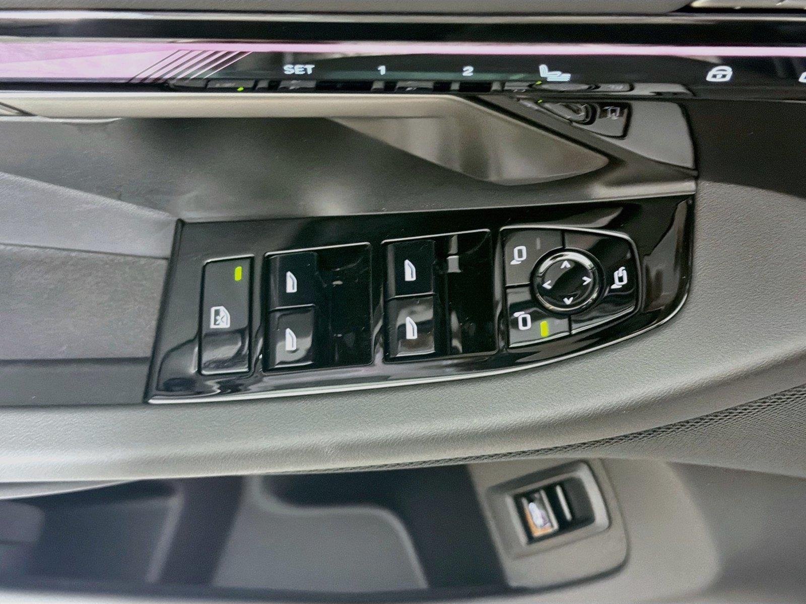 New 2027 Dark Graphite Metallic BMW 540i xDrive image 17