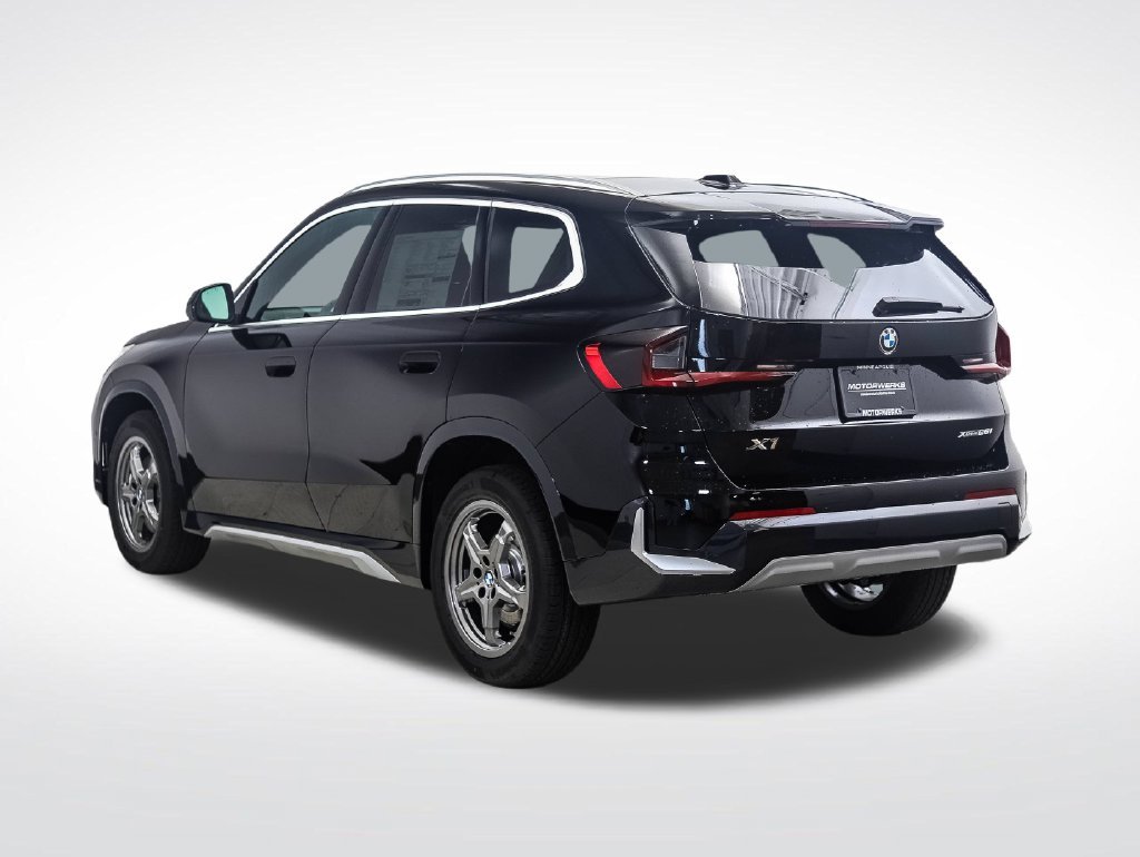 New 2027 Jet Black BMW xDrive28i image 3