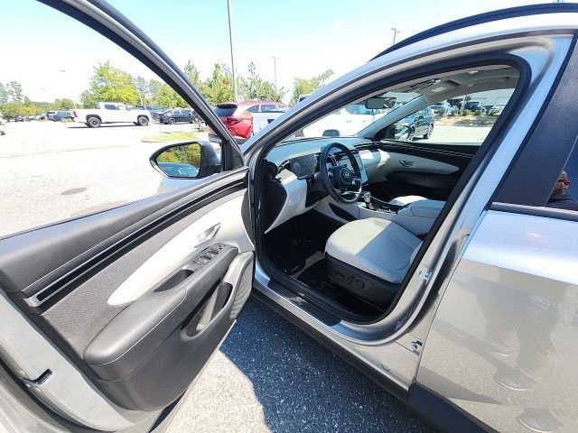 Used 2024 Silver Hyundai SEL image 20