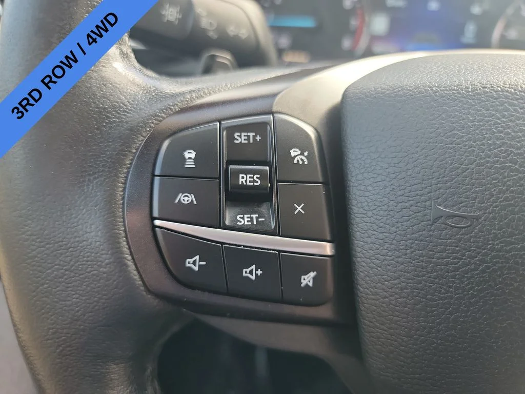 Used 2020 Blue Ford XLT image 9