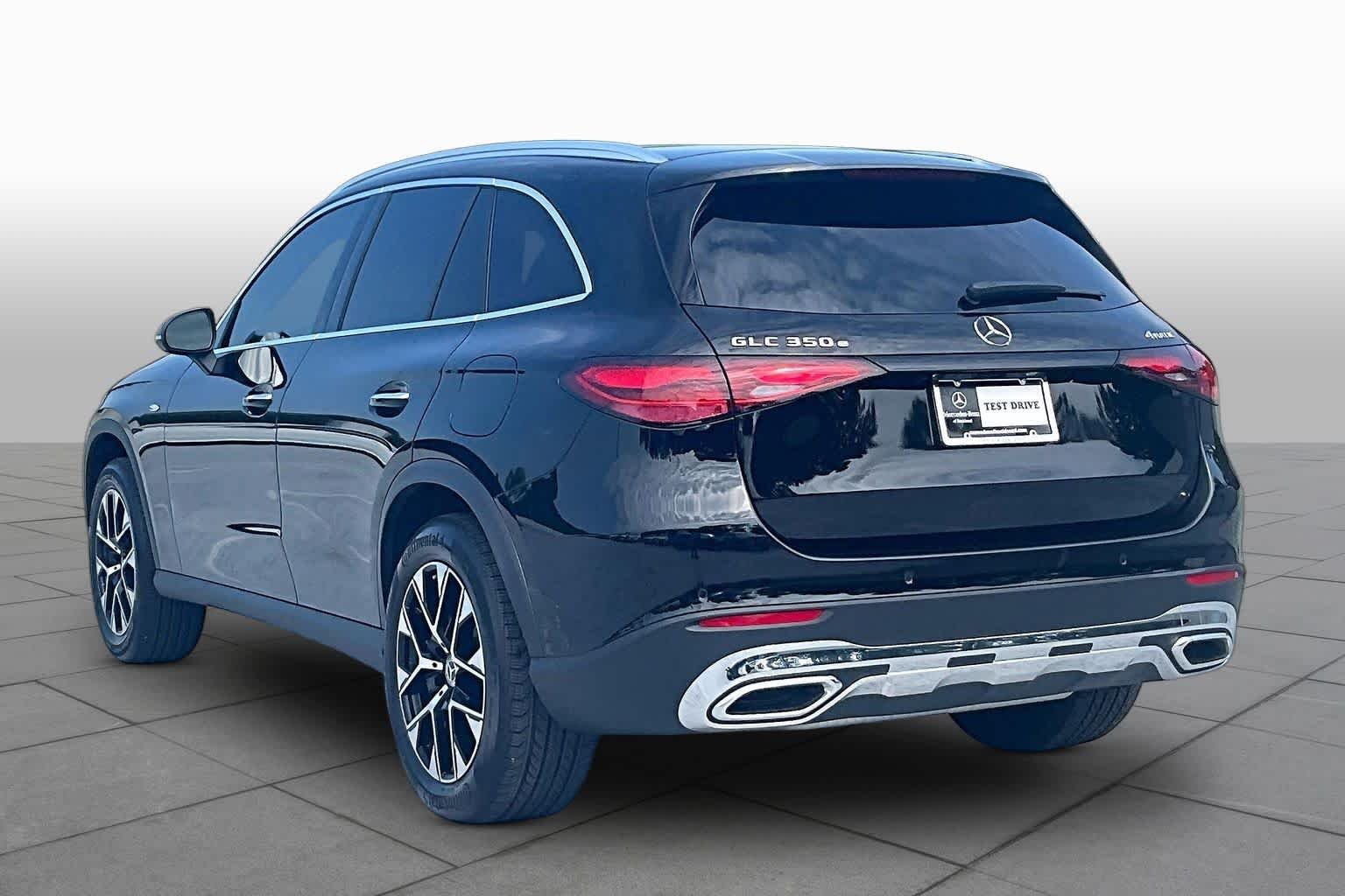 Used 2025 Obsidian Black Metallic Mercedes-Benz GLC 350e image 12