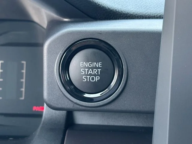 2025 Toyota Tacoma SR5 - Photo 23