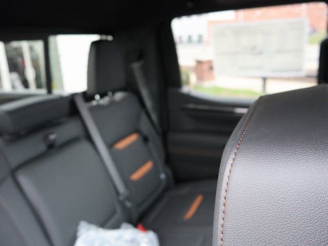 2026 GMC Sierra 1500 AT4 - Photo 13
