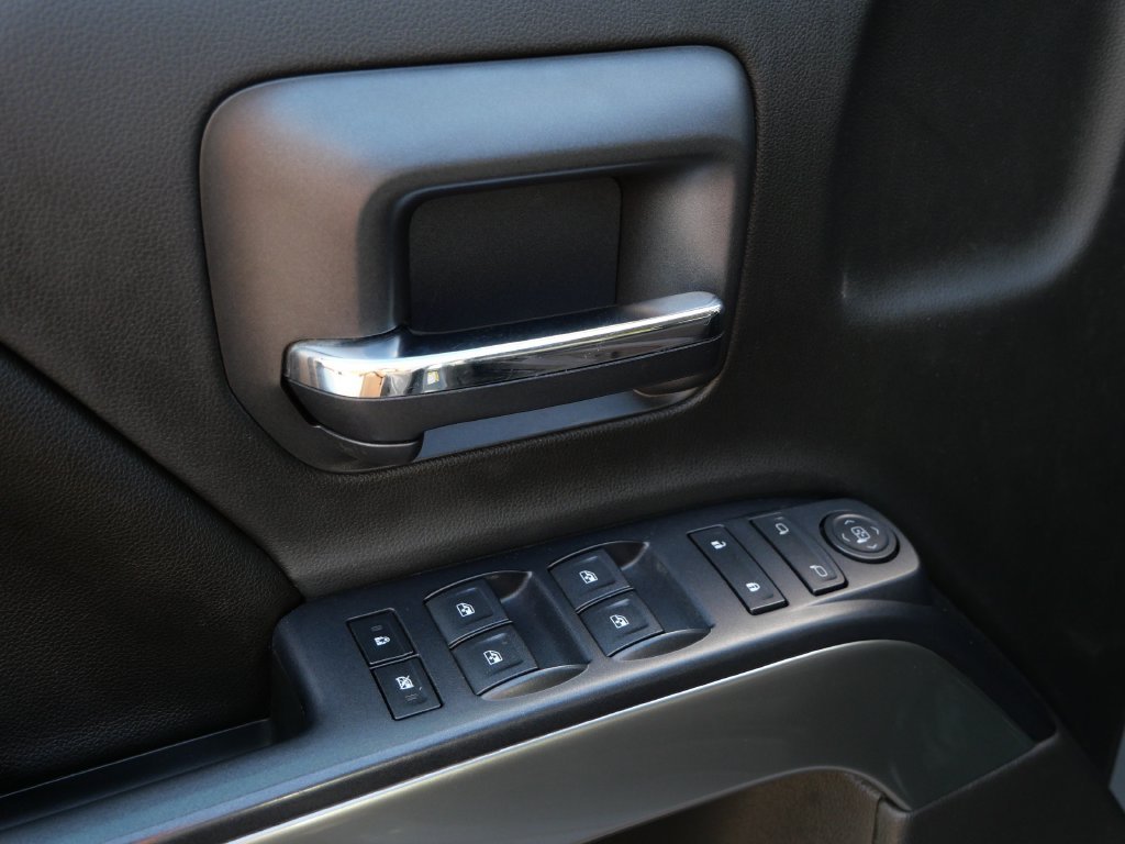 Used 2015 Gray Chevrolet LT image 21