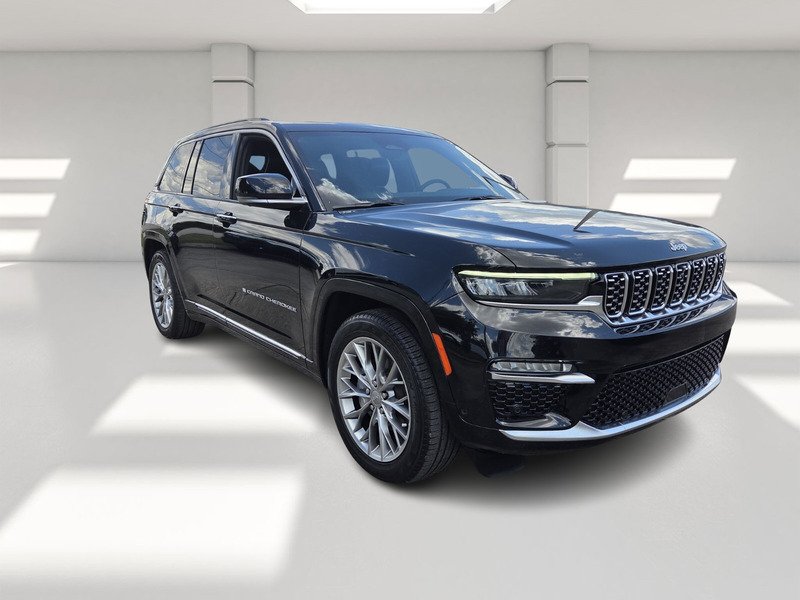 Used 2024 Diamond Black Crystal Pearlcoa JEEP SUMMIT 4X4 image 7