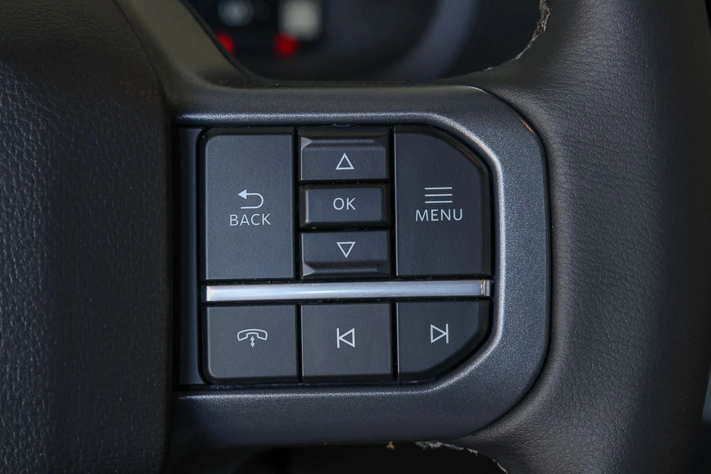 New 2026 Carbonized Gray Metallic Ford XLT image 36