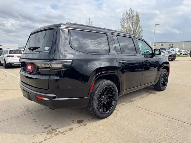 New 2026 High Gloss Black Exterior Paint Jeep Limited Reserve image 6