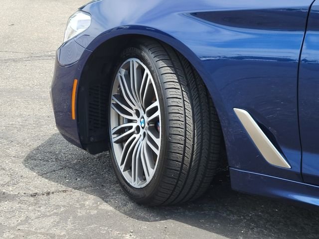 Used 2020 Blue BMW M550i xDrive image 38