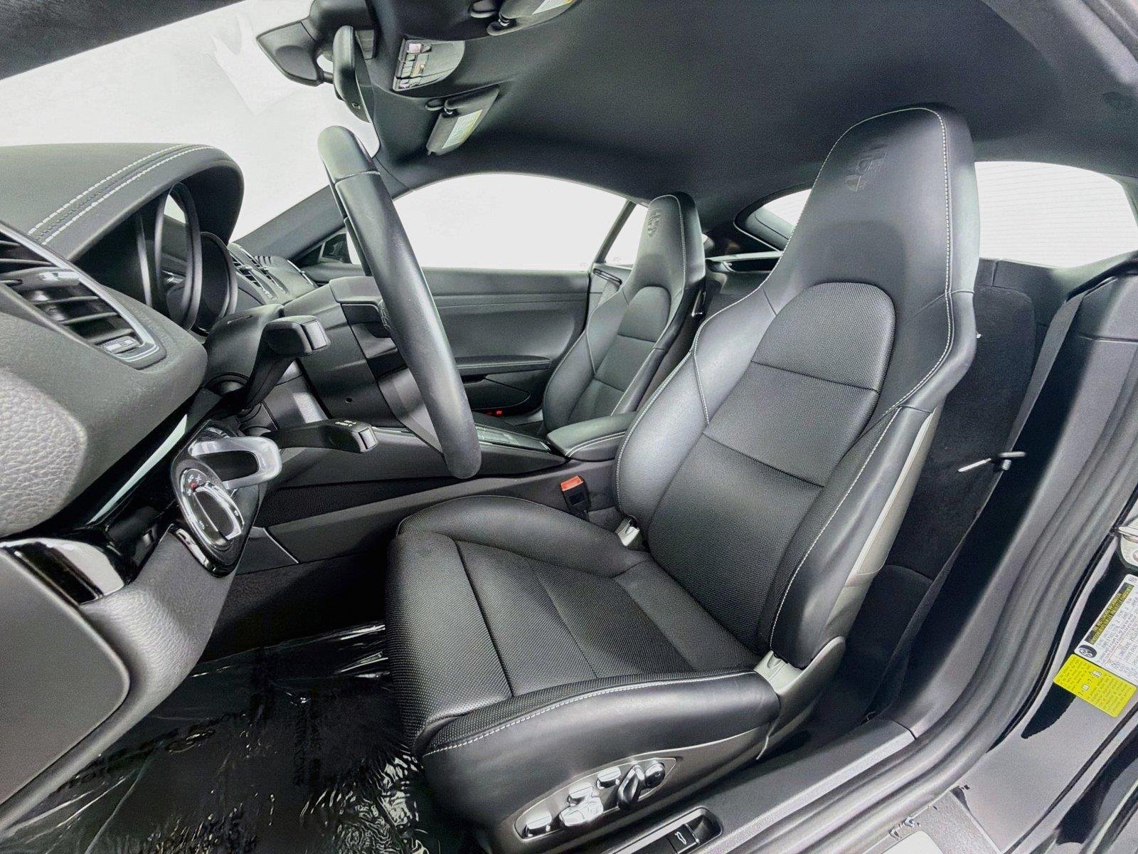 Used 2024 Black Porsche Style Edition image 5