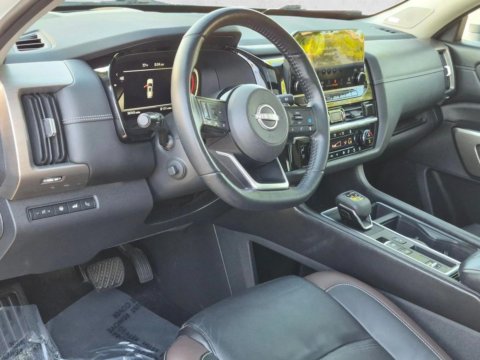 Used 2022 Pearl White Tricoat Nissan Platinum image 9