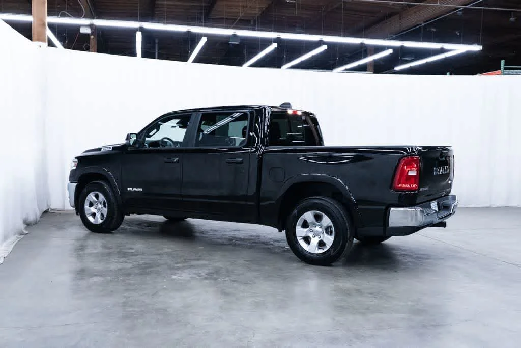 Used 2025 Diamond Black Crystal Pearlcoat Ram Big Horn image 4