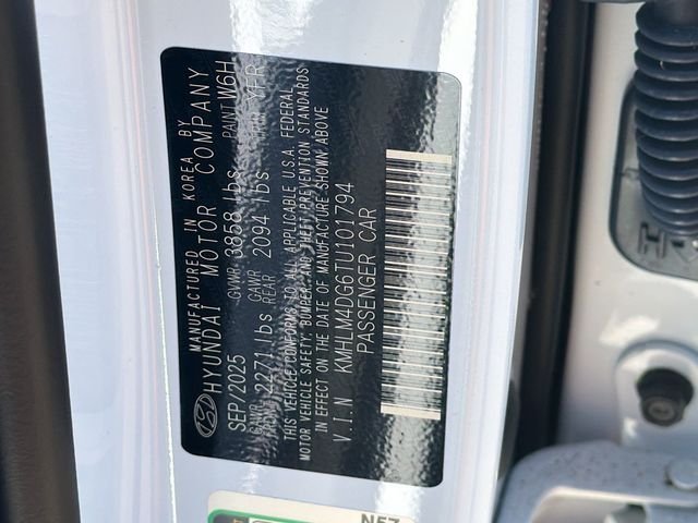 Used 2026 White Hyundai SEL Sport image 31