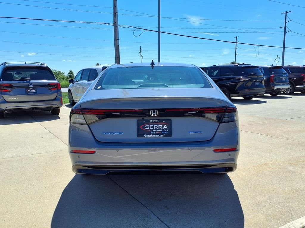 New 2026 Urban Gray Pearl Honda EX-L image 15
