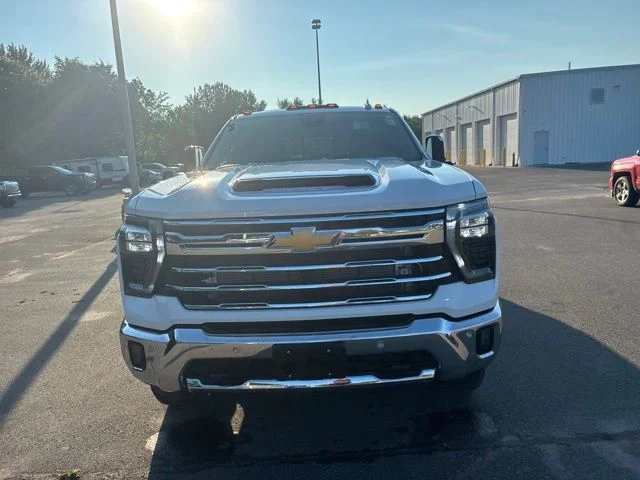 Used 2026 White Chevrolet LTZ image 4