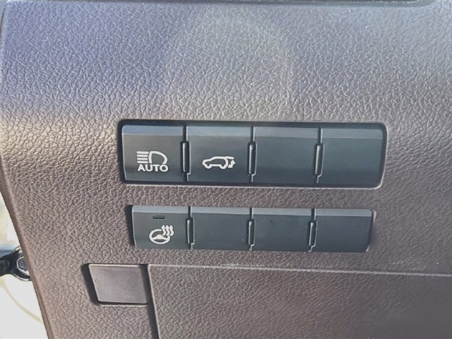 Used 2018 Cashmere Metallic Lexus RX 350 image 35