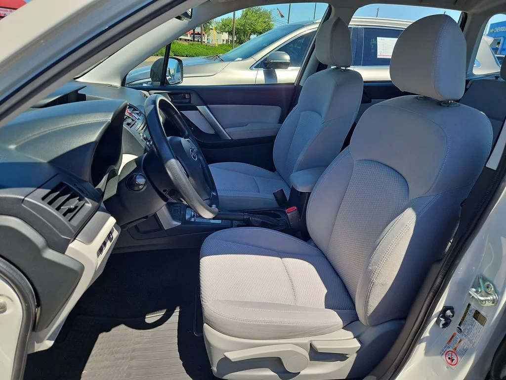 Used 2015 Satin White Pearl Subaru 2.5i image 21