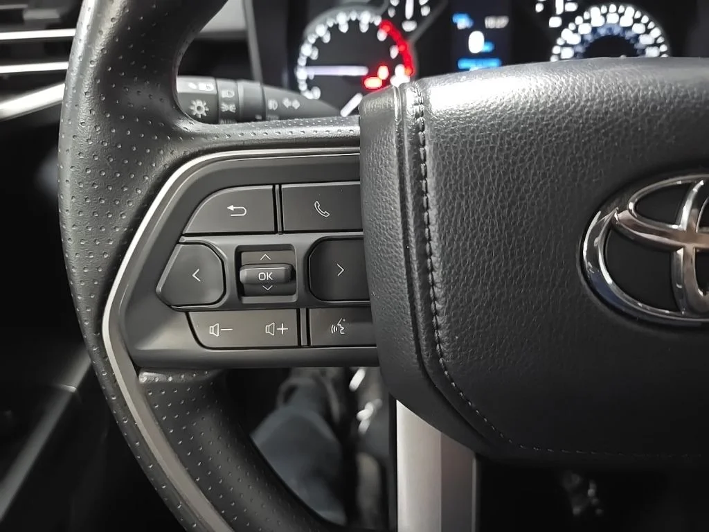 Used 2025 Gray Toyota SR5 image 19