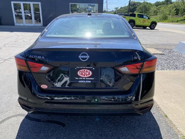 Used 2024 Black Nissan 2.5 SV image 6