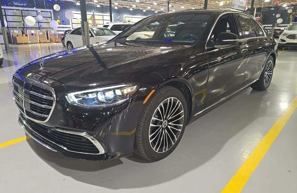 Used 2024 Black Mercedes-Benz S 580 image 10