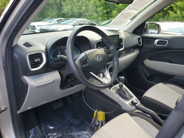 2023 Hyundai Venue SEL - Photo 8