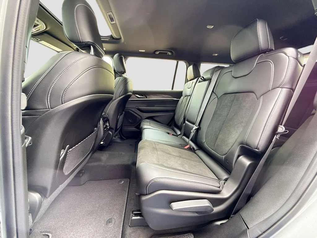 New 2026 Silver Zynith Jeep Laredo Altitude image 26