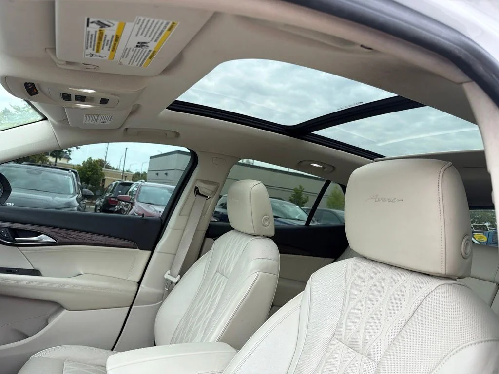 Used 2021 White Buick Avenir image 10