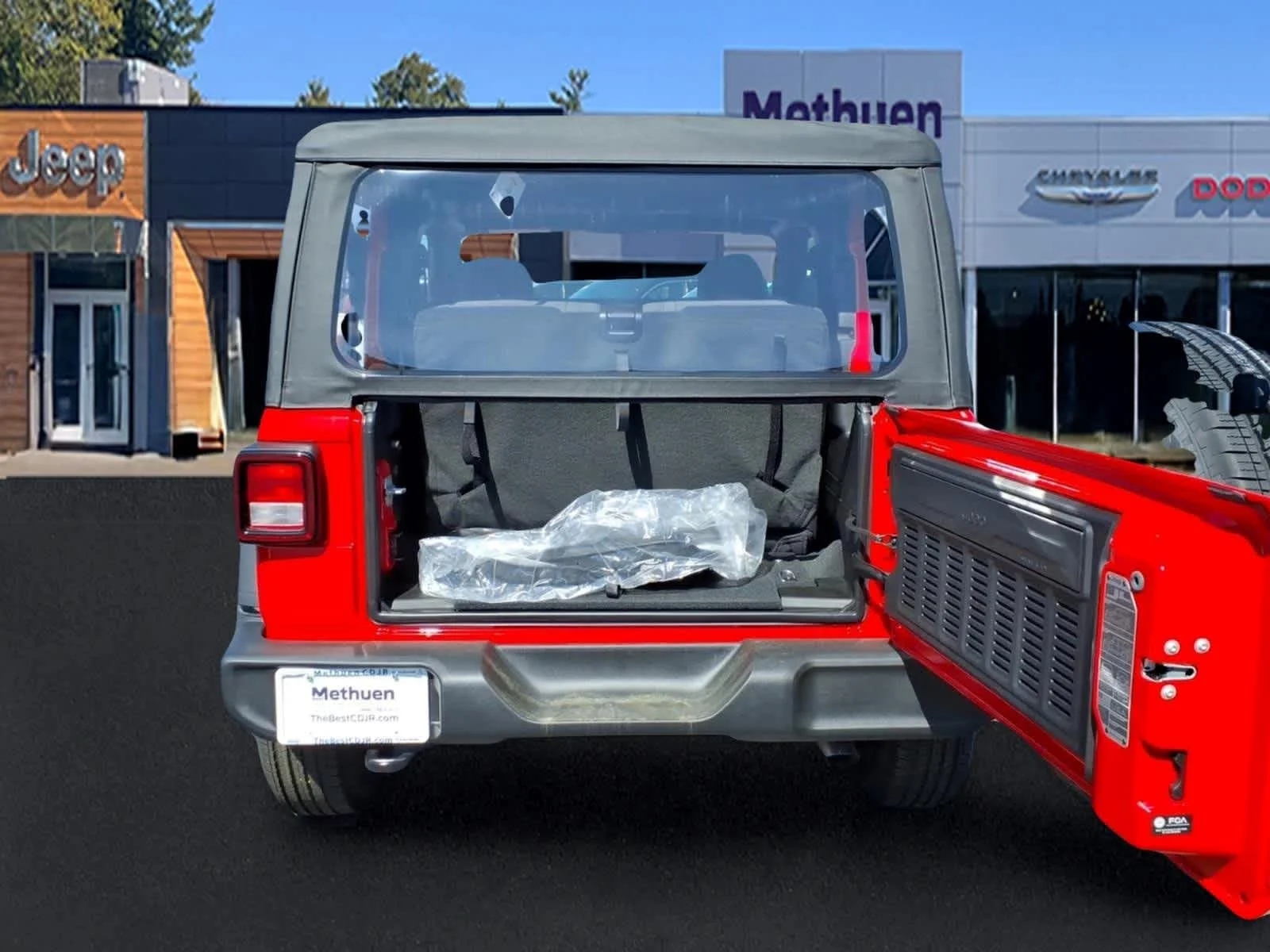 New 2026 Firecracker Red Clear-Coat Exterior Paint Jeep Sport image 6