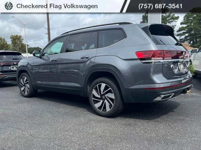 Used 2024 Platinum Gray Metallic Volkswagen 2.0T SE w/Technology image 6