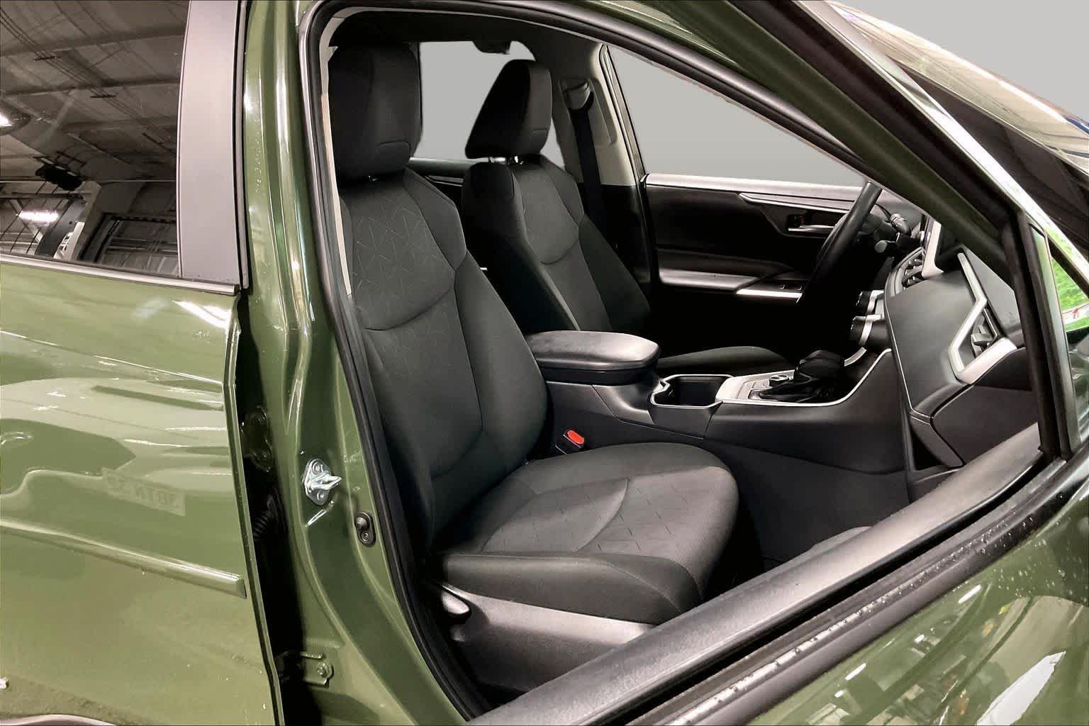 Used 2025 Army Green/Midnight Black Metallic Toyota Hybrid Woodland image 9