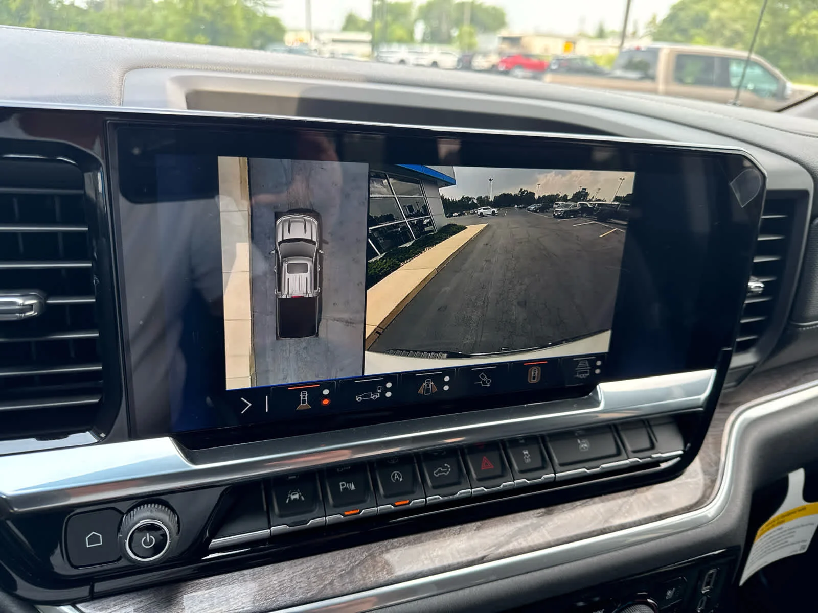 2026 Chevrolet Silverado 1500 LTZ - Photo 23