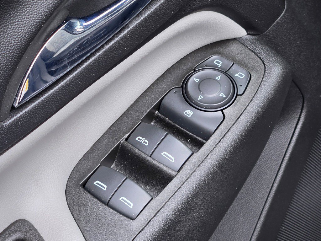2022 Chevrolet Equinox LS - Photo 20