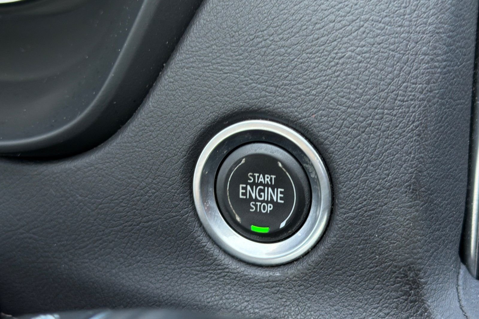 Used 2021 Blue Cadillac Luxury image 19