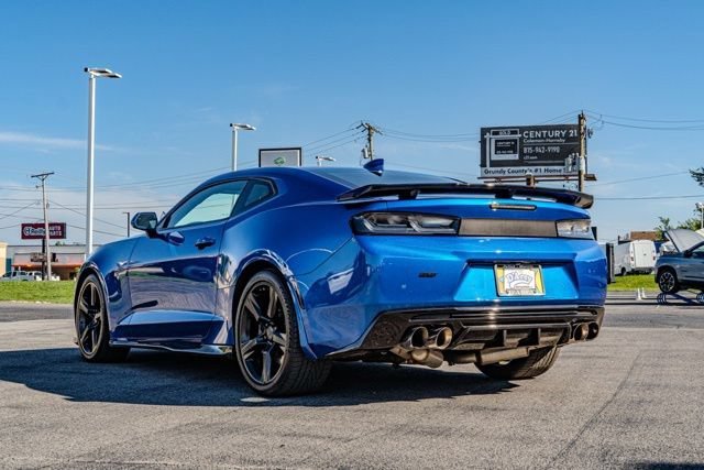 Used 2016 HYPER BLUE METALLIC Chevrolet 2SS image 4