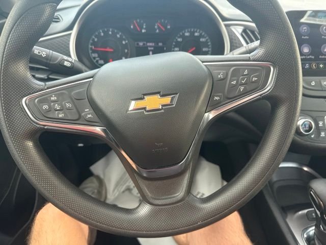 Used 2025 Black Chevrolet LT image 27