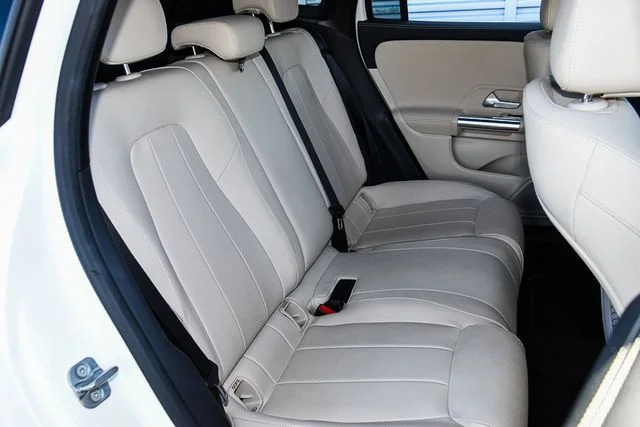 Used 2025 White Mercedes-Benz GLA 250 image 27