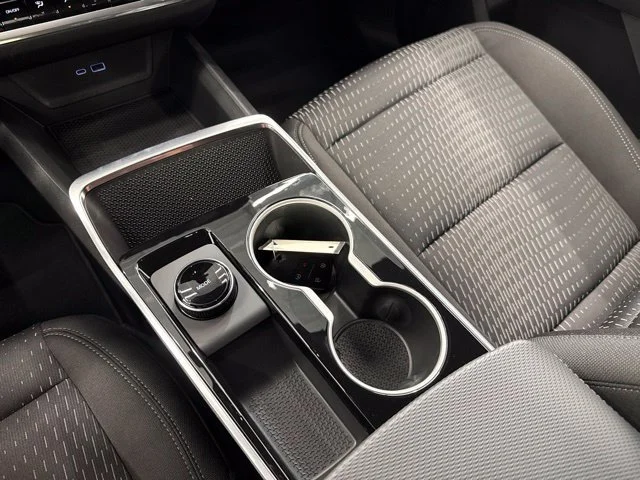2027 Chevrolet Equinox LT - Photo 30