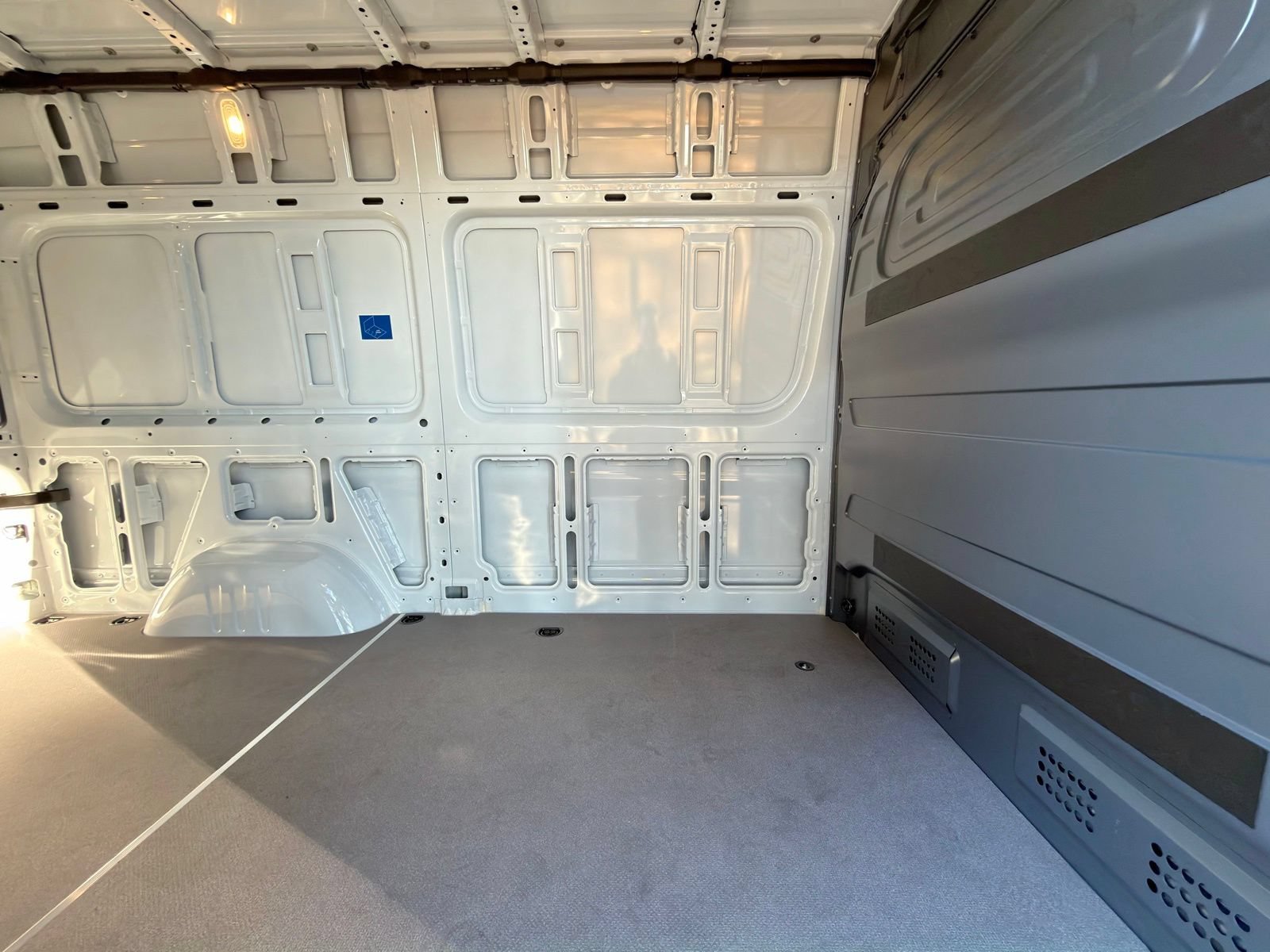 New 2026 Arctic White Mercedes-Benz Cargo 144 WB image 34
