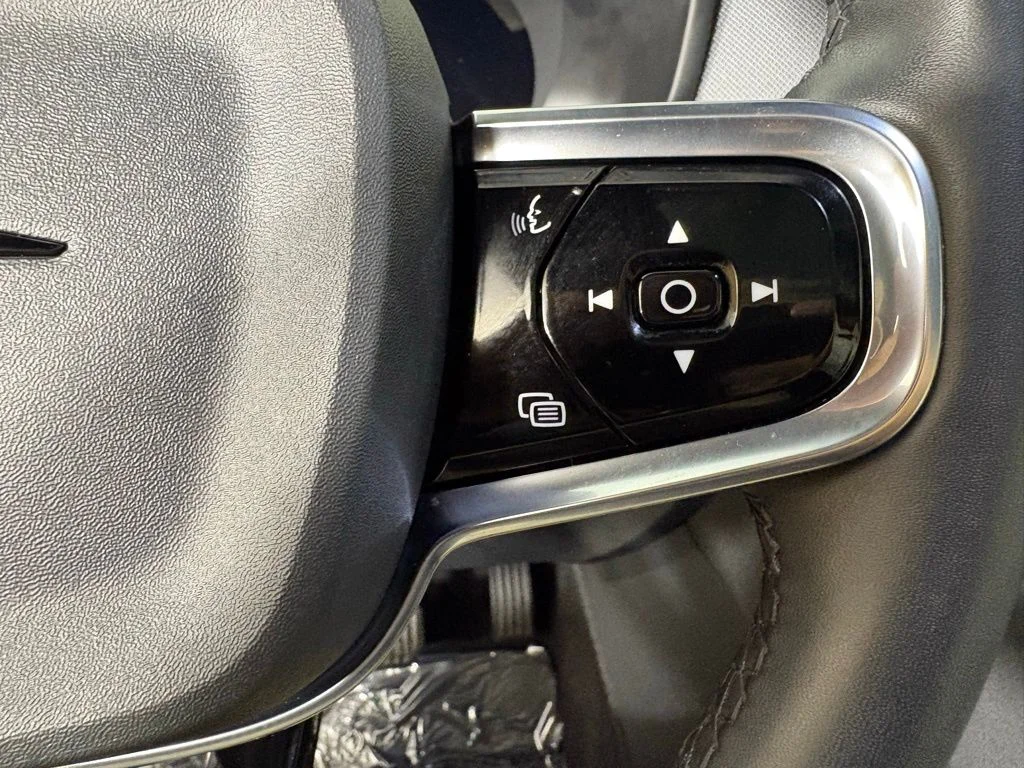 Used 2023 Blue Polestar Long Range Dual Motor Performance Plus image 25